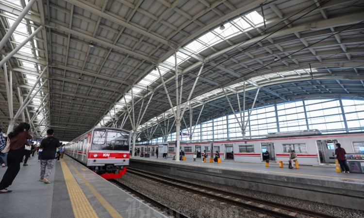 KAI Commuter Akan Membeli Tiga Rangkaian Kereta Baru Dari China