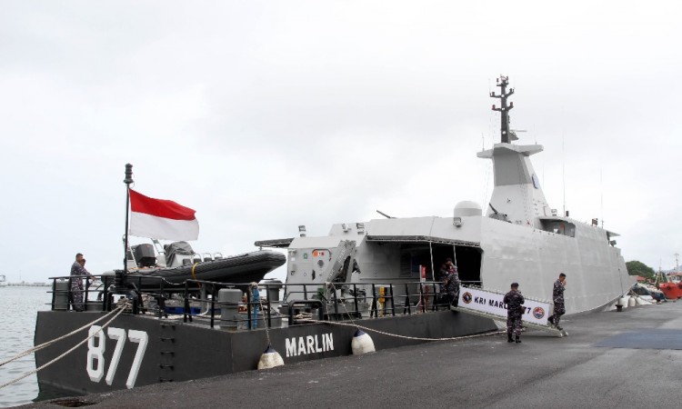 Lantamal VI Diperkuat Kapal Perang KRI Marlin 877