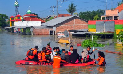 Jalan Pantura Denak-Kudus Masih Terputus Akibat Banjir