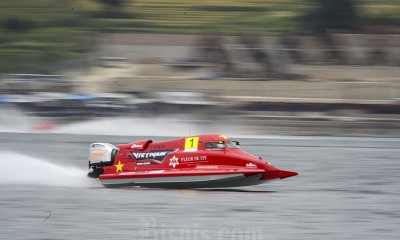 Jonas Andersson Juara Sprint Race 1 F1 Poweboat Danau Toba