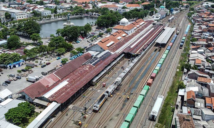 PT KAI Daop 4 Semarang Kembali Mengoperasikan Stasiun Semarang Tawang Usai Banjir Rob