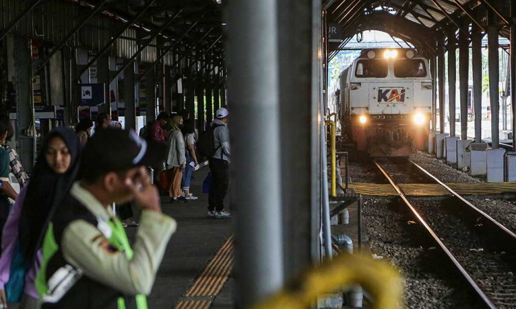 PT KAI Daop 4 Semarang Kembali Mengoperasikan Stasiun Semarang Tawang Usai Banjir Rob