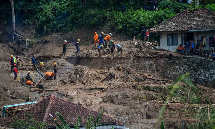 Bencana Longsor di Kabupaten Bandung Barat