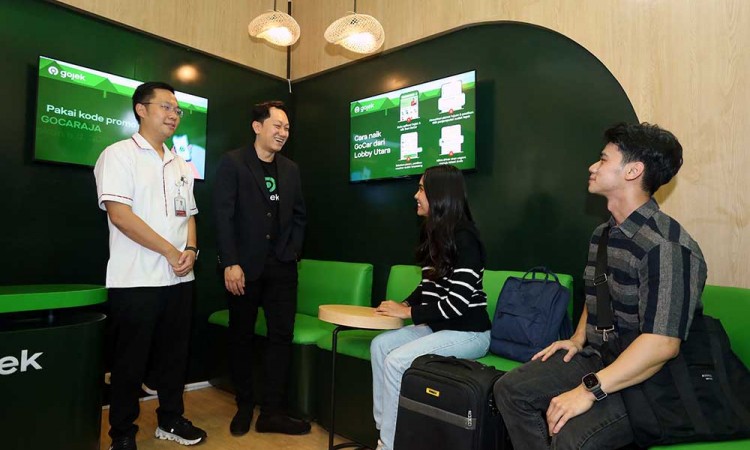 Peresmian Customer Lounge Untuk Pengguna Gojek di Stasiun Whoosh Halim