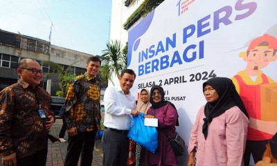 BTN dan Insan Pers Berbagi Paket Sembako