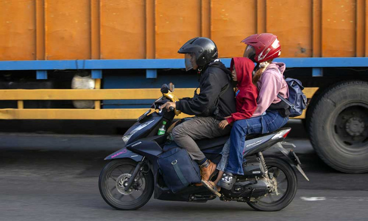 Hindari Kepadatan Lalu Lintas, Sebagian Pemudik Pemotor Memilih Mudik Lebih Awal