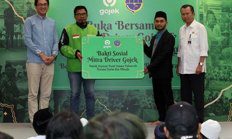 Melalui Program Gojek Swadaya, Gojek Memfasilitasi Berbagai Komunitas Mitra Driver Untuk Berbagi