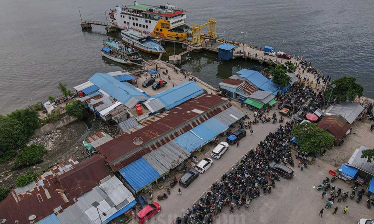 Pemudik Roda Dua Padati Pelabuhan Nusantara Kendari