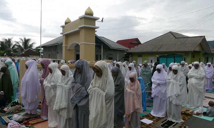 Warga di Negei Wakal Maluku Merayakan Idul Fitri Lebih Awal