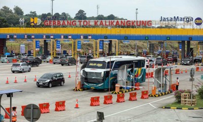 Arus Kendaraan di Gerbang Tol Kalikangkung Semarang Kembali Diberlakukan Dua Arah
