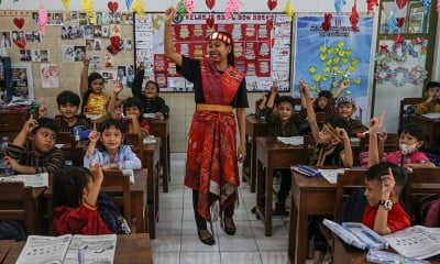 Peringatan Hari Kartini di Lingkungan Sekolah