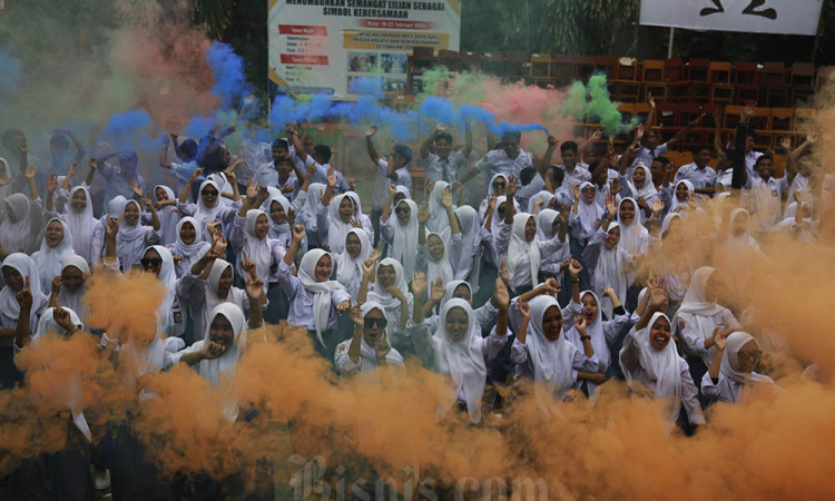 Merayakan Kelulusan Lebih Awal di SMKN 1 Ternate