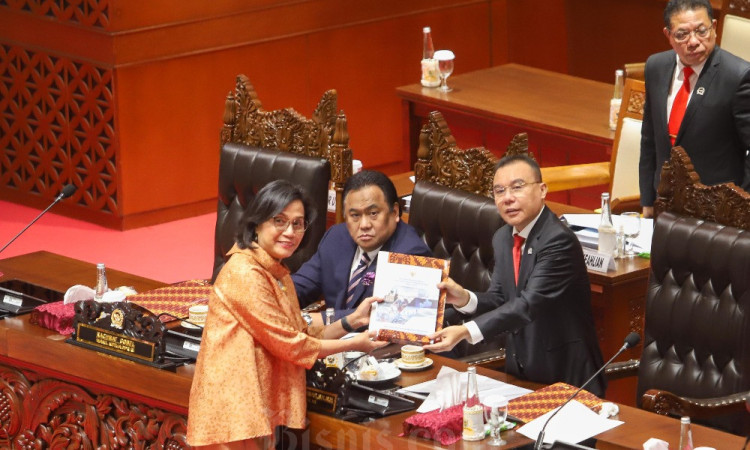 Rapat Paripurna Bahas Kebijakan Fiskal RAPBN 2025