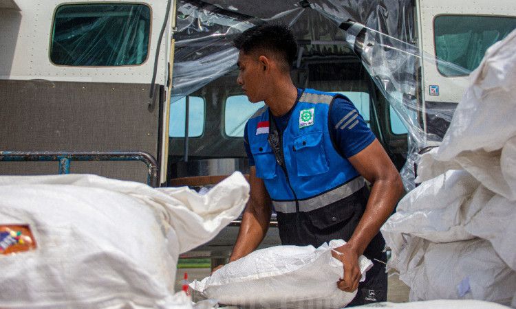 BNPB Lakuakan Operasi Teknologi Modifikasi Cuaca di Langit Sumatra Barat