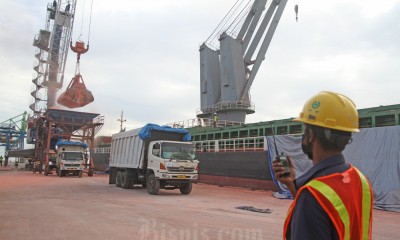 PT Pelindo Multi Terminal (SPMT) Tagetkan Bongkar Muat Non Petikemas Sebanyak 1.043.585 Ton/M Pada Tahun Ini