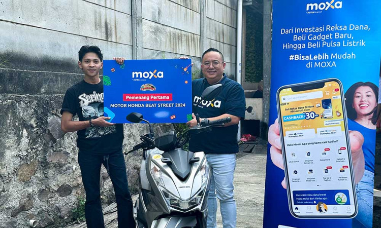 Moxa Serahkan Hadiah Pemenang Permainan Ambil Emas Batangan