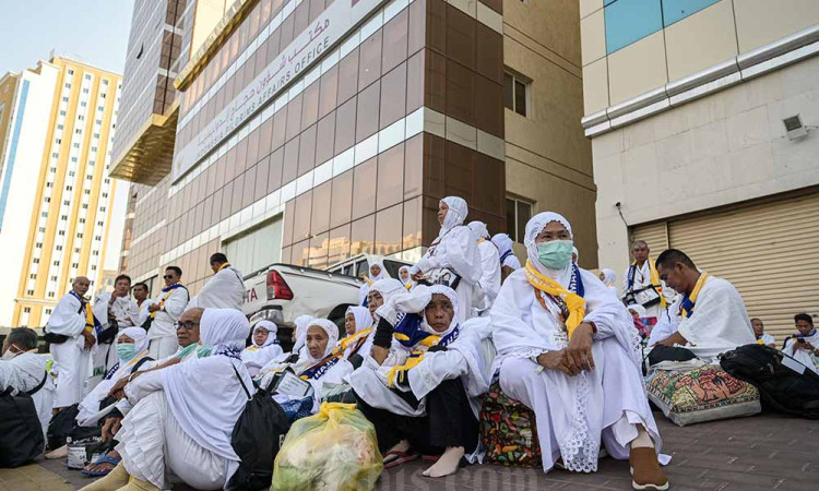 Jamaah Calon Haji Menuju ke Arafah