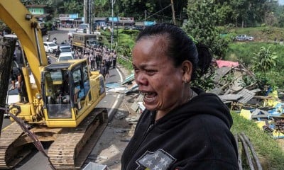 Pembongkaran Lapak PKL di Kawasan Wisata Puncak Bogor