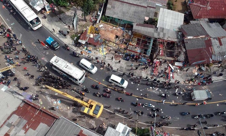 Pembongkaran Lapak PKL di Kawasan Wisata Puncak Bogor