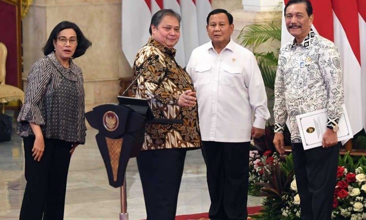 Presiden Joko Widodo Memimpin Sidang Kabinet Paripurna Membahas Perekonomian Indonesia Terkini