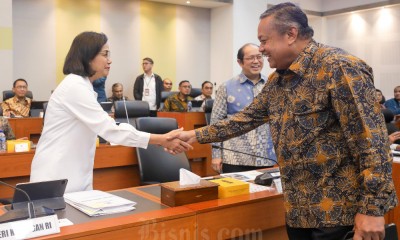 Sri Mulyani dan Perry Warjiyo Rapat Kerja Dengan Banggar DPR