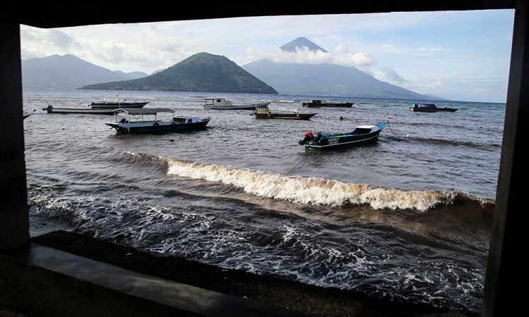 Nelayan di Maluku Utara Sudah Sepekan Tidak Melaut Setelah BMKG Mengeluarkan Peringatan Cuaca Buruk