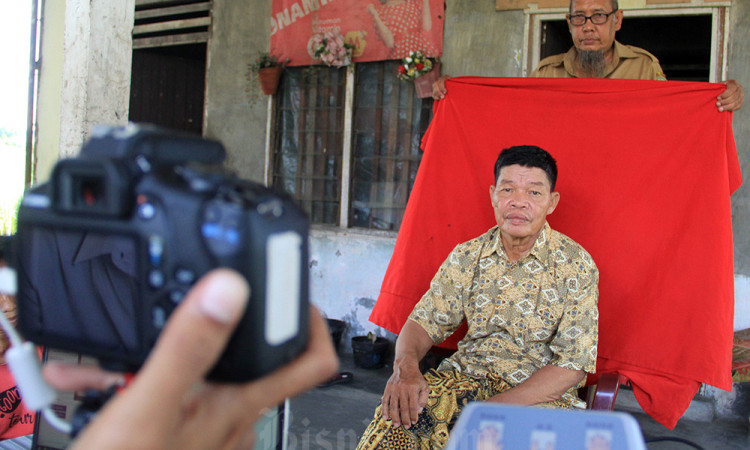 Jemput Bola perekaman KTP Bagi Warga Yang Sakit