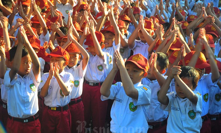 Hari Pertama Masuk Sekolah  Tahun Ajaran Baru 2024-2025