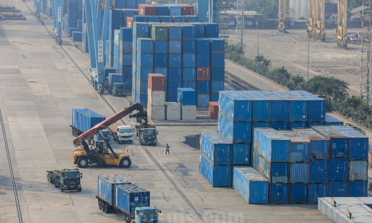 Neraca Perdagangan Juni 2024 Surplus
