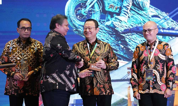 Pemerintah terus berupaya mendorong transformasi ekonomi diantaranya melalui pengembangan Kawasan Ekonomi Khusus (KEK).