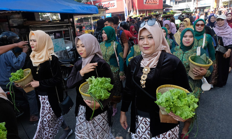 Tradisi Wilujengan Pasar Kliwon Temanggung