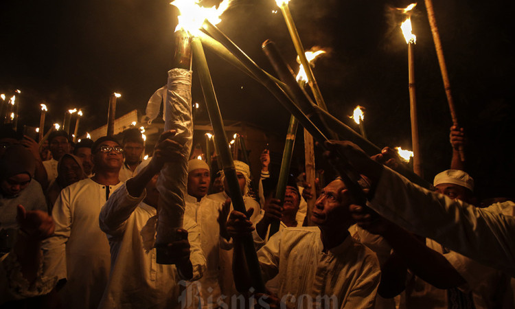 Ritual Adat Kololi Gam di Pulau Maitara