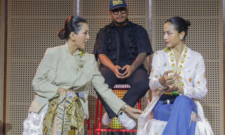 Sambut Hari Kebaya Nasional, Bakti Budaya Djarum Foundation Merilis Film Pendek Berjudul Kebaya Kala Kini