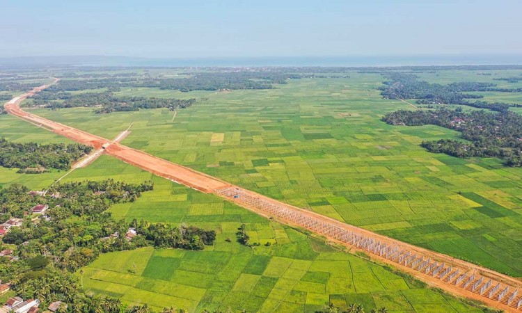 Progres pembangunan Jalan Tol Serang-Panimbang seksi III fase I Telah Mencapai 50%