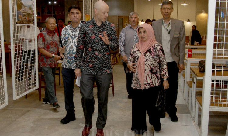 Pengembangan American Corner di Makassar