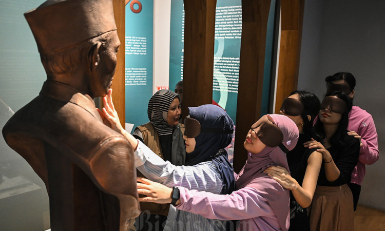 Mengunjungi Museum Bank Indonesia Dengan Mata Tertutup