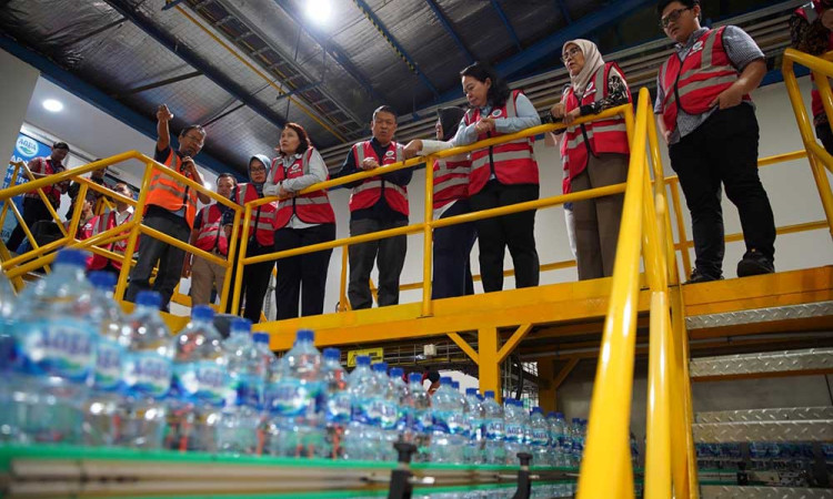 Aqua Komitmen Atasi Sampah Plastik Melalui Gerakan #BijakBerplastik