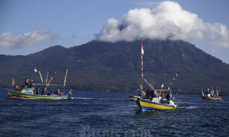 Ritual Sigofi Ngolo pada Festival Teluk Jailolo 2024