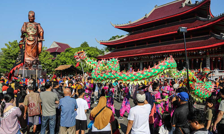 Kemeriahan Festival Arak-arakan Cheng Ho 2024 di Klenteng Sam Poo Kong Semarang