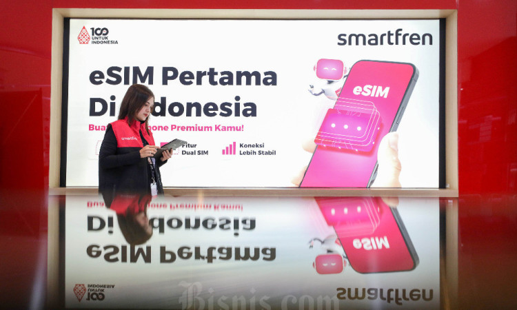 PT Smartfren Telecom Tbk. (FREN) mencatatkan pertumbuhan jumlah pengguna embedded sim atau eSIM
