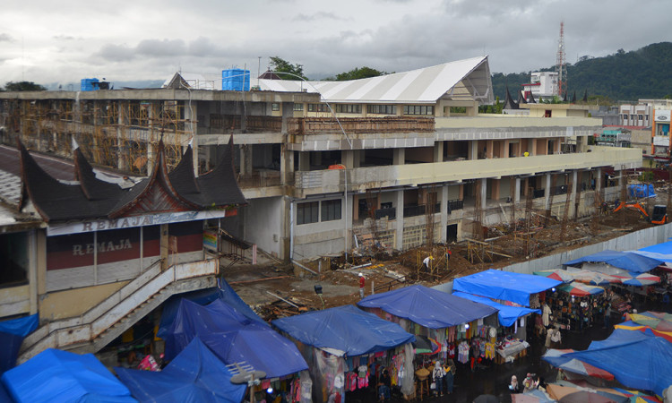 Progres Pembangunan Pasar Raya Padang