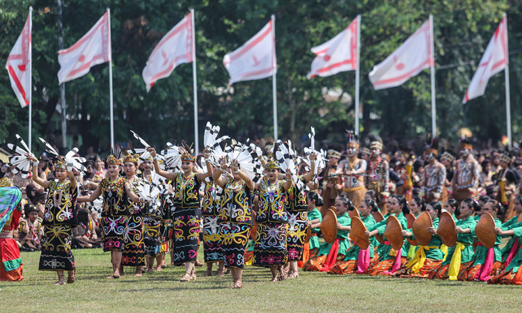 10.000 Anggota Ikut Upacara HUT ke-63 Pramuka