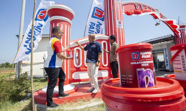 Nippon Paint Indonesia Warnai 5.124 Kapal Nelayan di Seluruh Indonesia