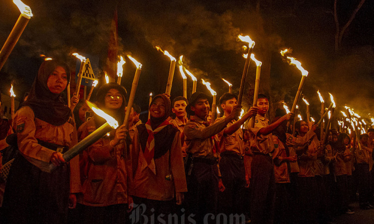 Pawai Obor Kemerdekaan di Kota Serang