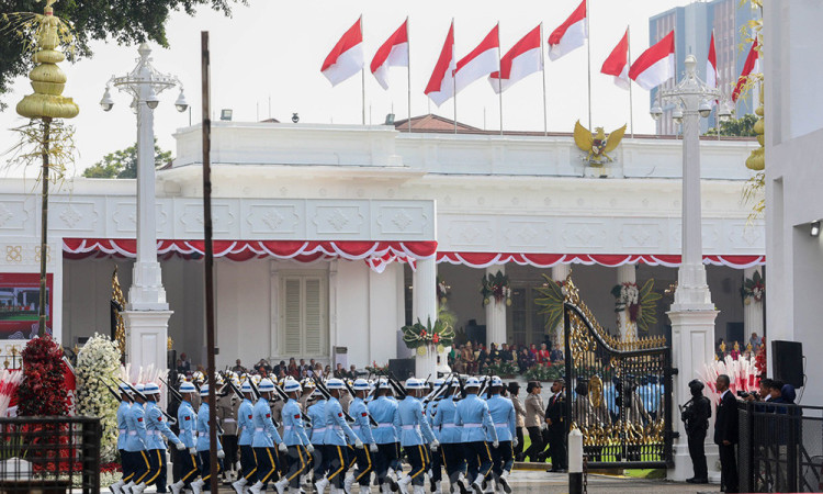Upacara Detik Proklamasi Dari Sebrang Istana