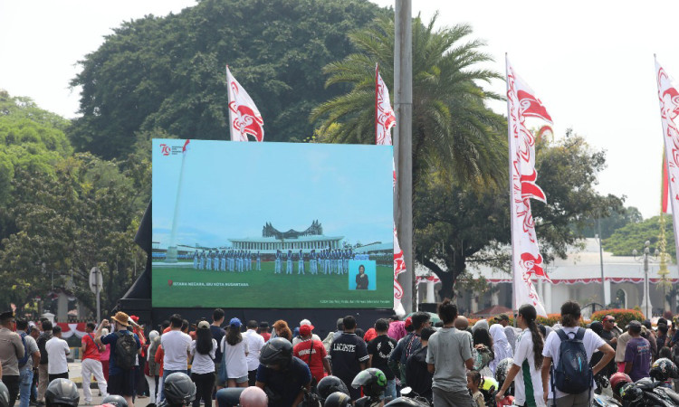 Upacara Detik Proklamasi Dari Sebrang Istana