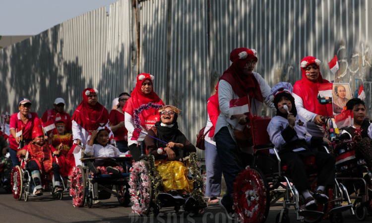 SLB YPAC Gelar Pawai Budaya Memperingati Kemerdekaan HUT RI ke-79