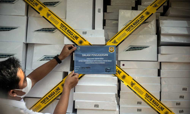 Kementerian Perdagangan Mengamankan Barang Impor Ilegal Senilai RP20 Miliar