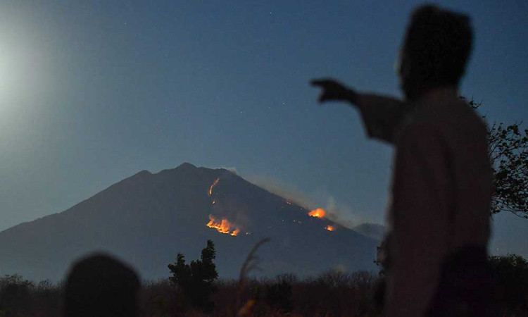 Kebakaran Lahan Terjadi di Kawasan Gunung Merapi Ungup-ungup
