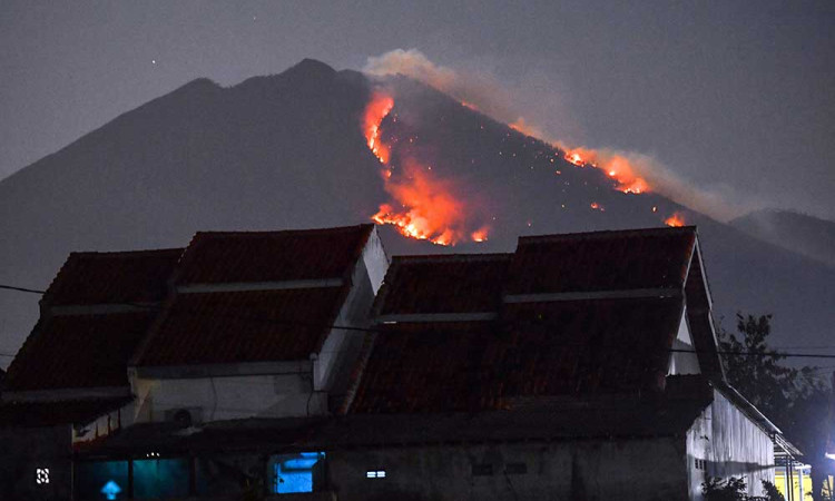 Kebakaran Lahan Terjadi di Kawasan Gunung Merapi Ungup-ungup